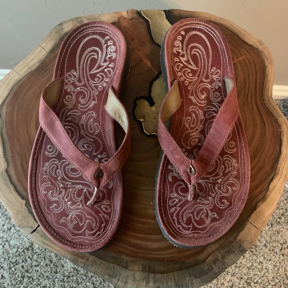 olukai red sandals